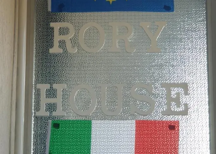 Rory House - קומו